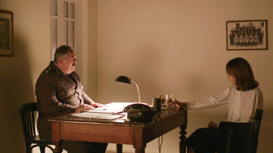 Άγριες Μέλισσες: Η Ελένη έρχεται αντιμέτωπη με τον Δούκα - Θα αποκαλύψει τελικά όσα γνωρίζει;