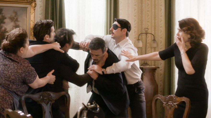 Άγριες Μέλισσες: Η Ελένη έρχεται αντιμέτωπη με τον Δούκα - Θα αποκαλύψει τελικά όσα γνωρίζει;