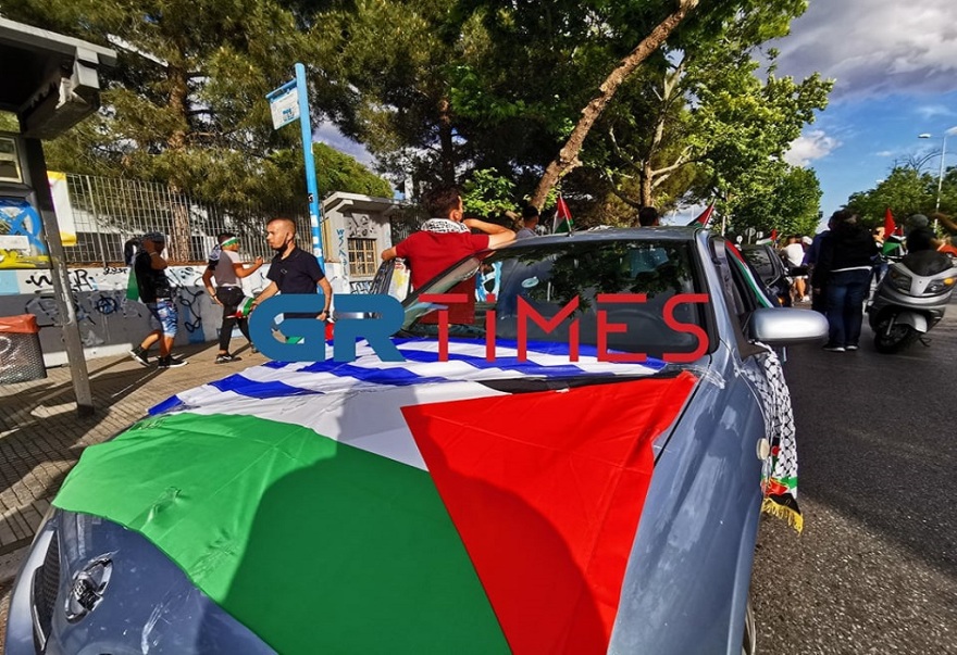 Θεσσαλονίκη: Μηχανοκίνητη πορεία με σημαίες της Παλαιστίνης