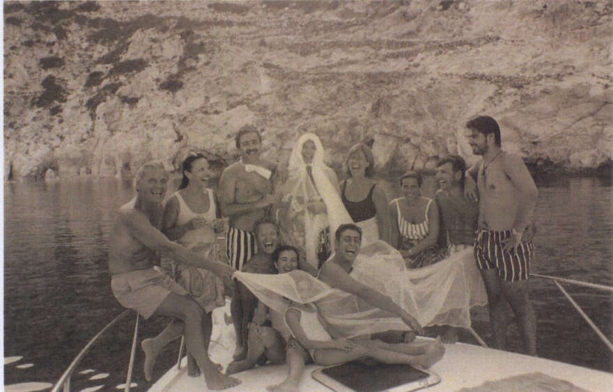 Λάκης Λαζόπουλος: «Ένιωσα την ανάγκη να γνωρίσω την Τασούλα στον κόσμο» 