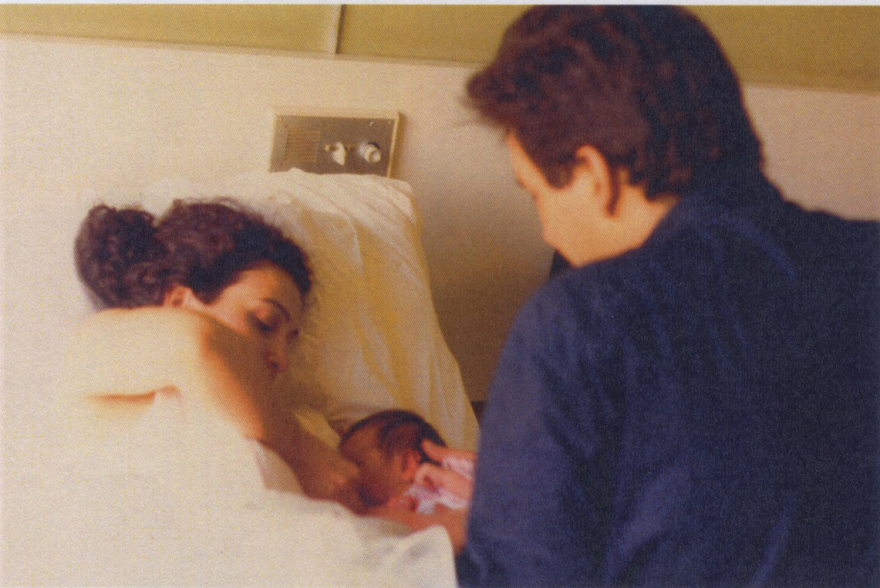 Λάκης Λαζόπουλος: «Ένιωσα την ανάγκη να γνωρίσω την Τασούλα στον κόσμο» 