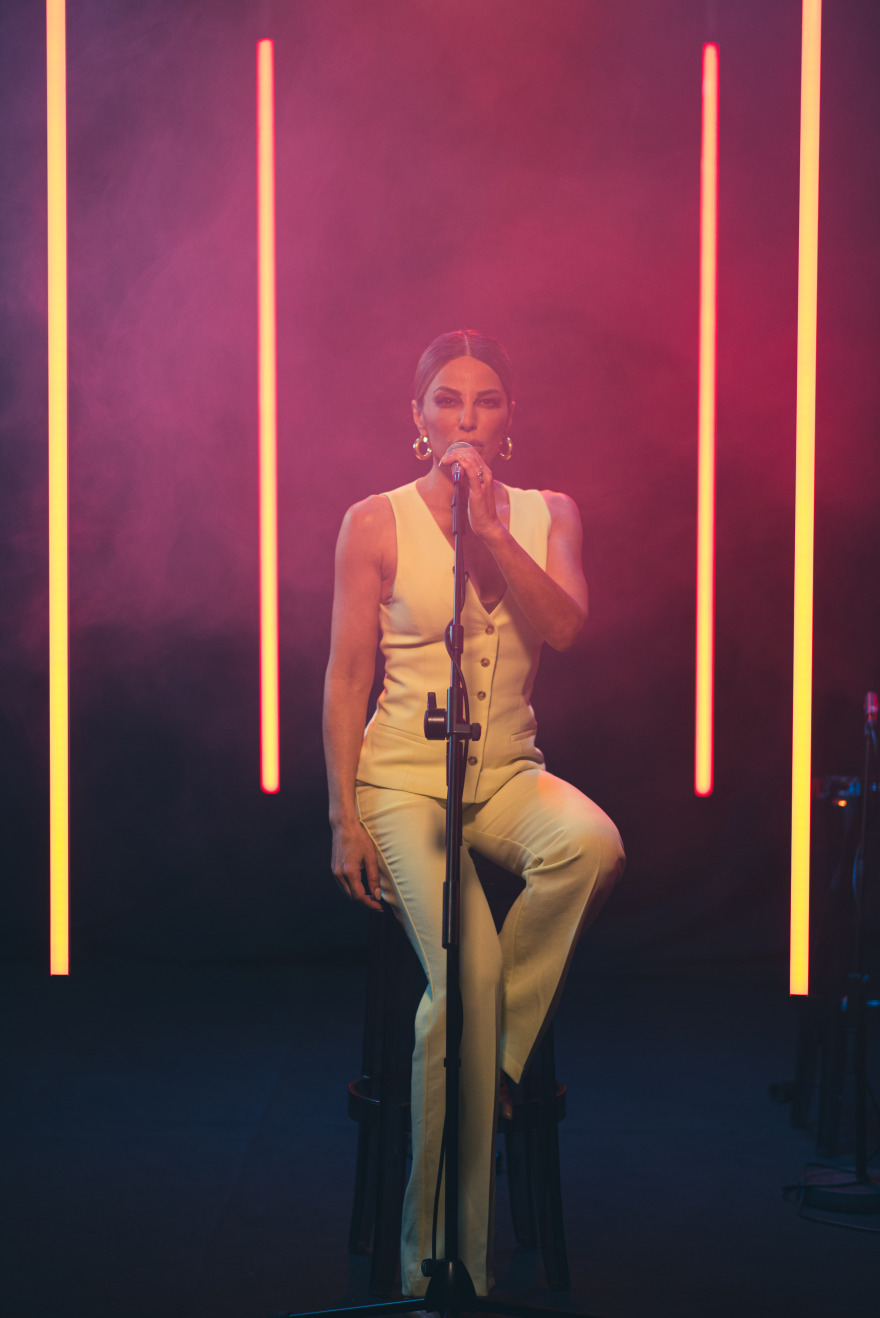 Mega Star με Κέλλυ Κελεκίδου - Δείτε βίντεο και φωτογραφίες