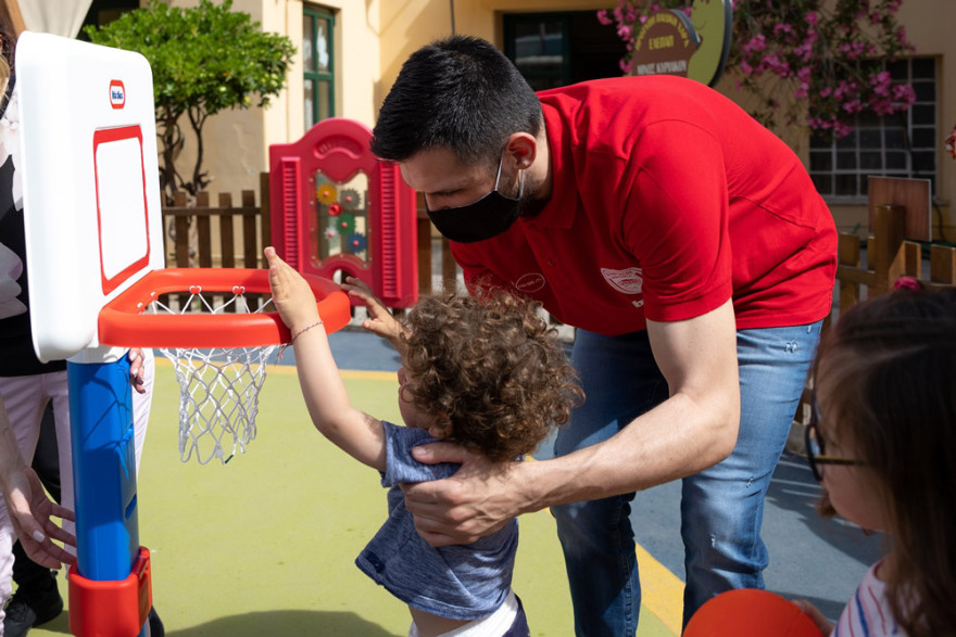 Ημέρα Κοινωνικής Προσφοράς για bwin & Κ.Α.Ε. Ολυμπιακός 