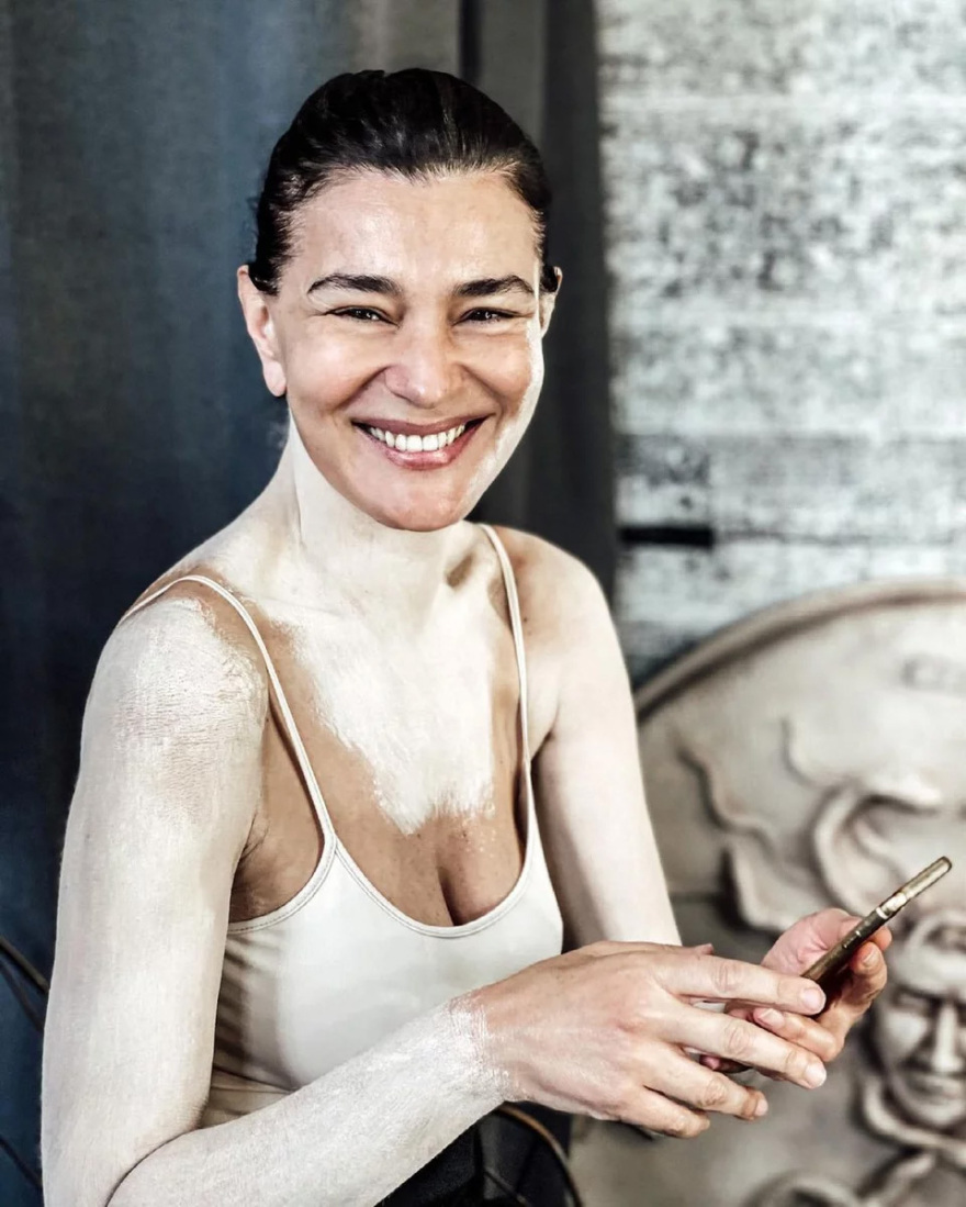 Παγκόσμια Ημέρα Πολιτισμού: Αϊβάζης, Ναυπλιώτου, Ζέτα Δούκα μεταμορφώνονται σε... αγάλματα!