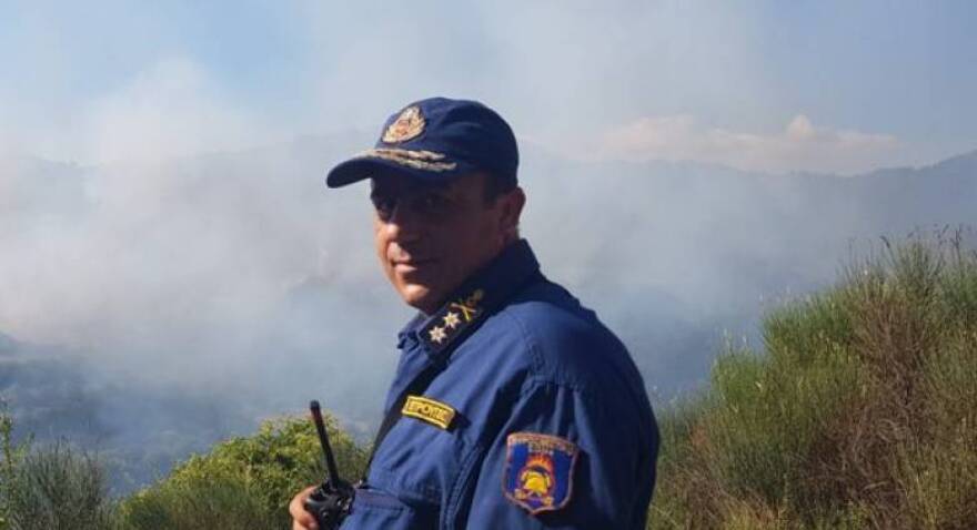 Φωτιά στον Σχίνο: «Η ατμόσφαιρα έγινε αποπνικτική, κάθε λεπτό φαινόταν αιώνας» λέει ο Αττικάρχης