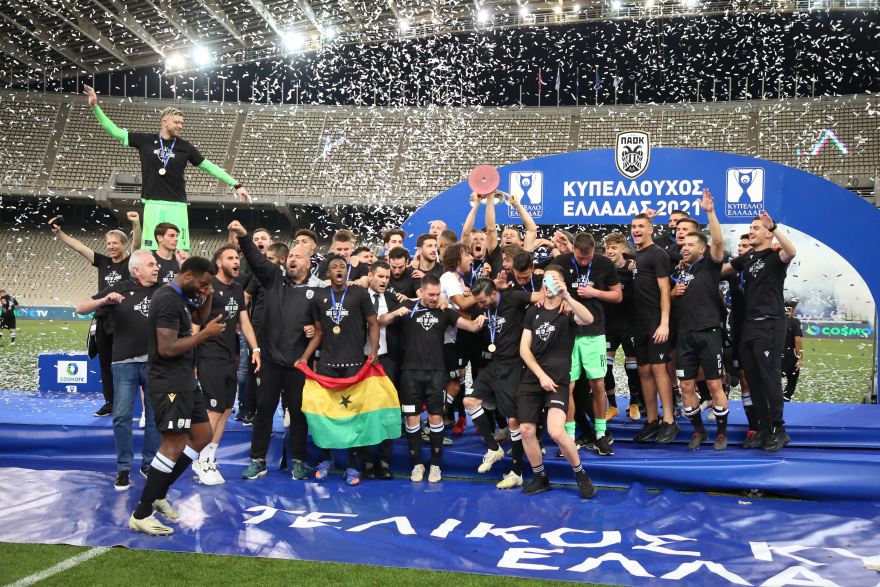 Ολυμπιακός-ΠΑΟΚ 1-2: Η απονομή του Κυπέλλου και οι πανηγυρισμοί στο ΟΑΚΑ