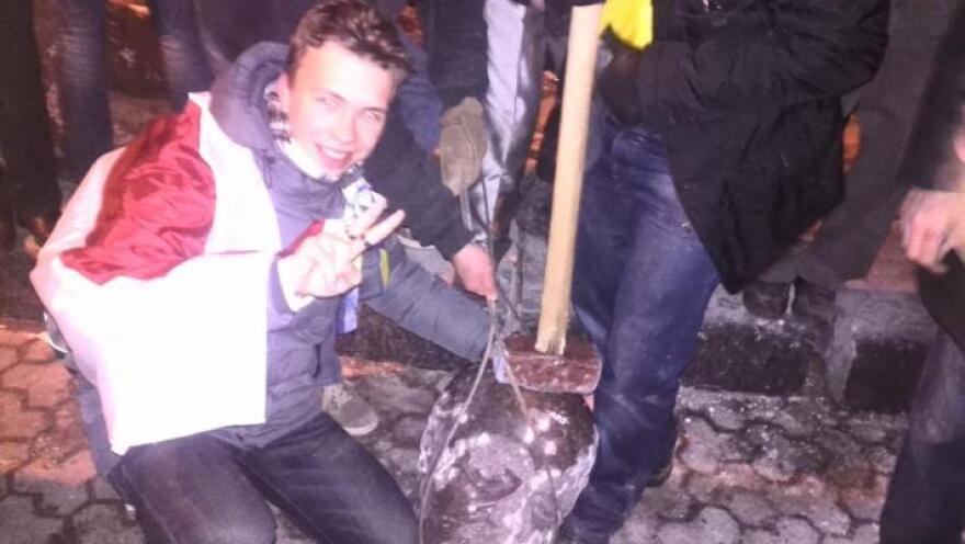 Ρομάν Προτάσεβιτς: Το «who is who» του δημοσιογράφου που συνέλαβε ο Λουκασένκο - Οι σχέσεις του με την ακροδεξιά