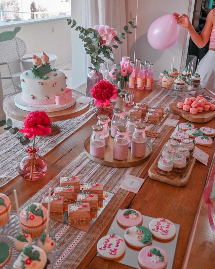 Χριστίνα Μπόμπα: Οι φίλες της διοργάνωσαν baby shower έκπληξη - Φωτογραφίες 