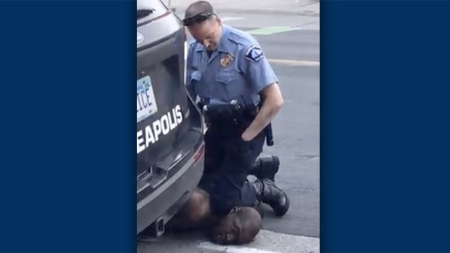 ΗΠΑ: Ένας χρόνος από τη δολοφονία του Τζορτζ Φλόιντ - Η Μινεάπολις τιμά τη μνήμη του 