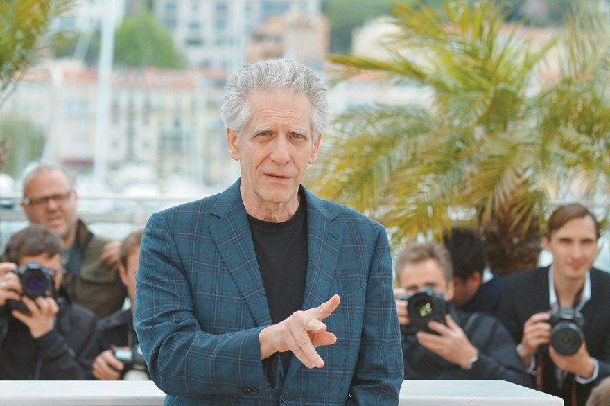 Ντέιβιντ Κρόνενμπεργκ: Ο άνθρωπος που είχε «δει» την πανδημία από τη δεκαετία του '70 γυρίζει ταινία στην Αθήνα 