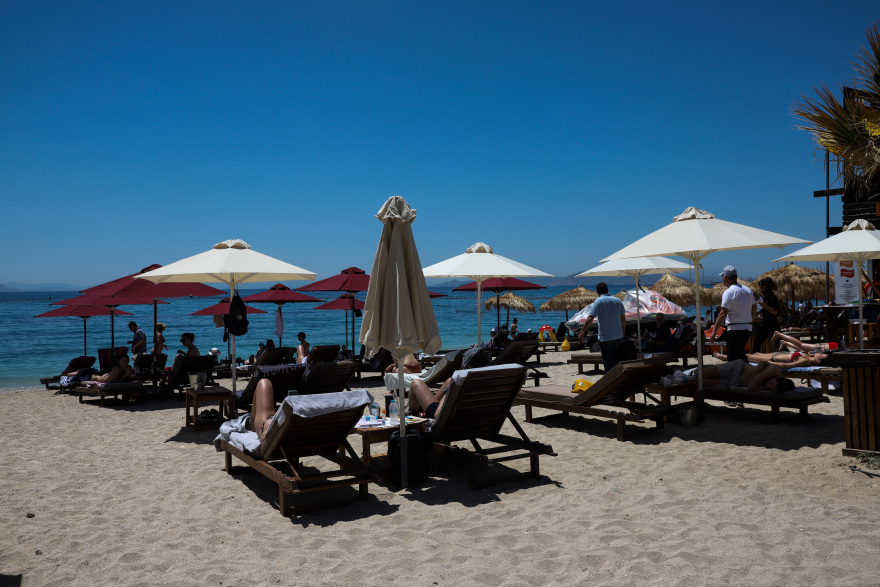 Τουρισμός: Αυξημένες οι κρατήσεις - Επισπεύδεται η έκδοση του ψηφιακού πιστοποιητικού στην ΕΕ