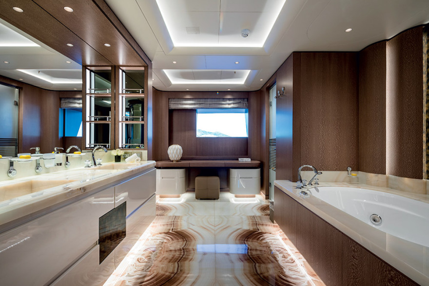 O' Pari: To πλωτό έπος με ελληνική υπογραφή