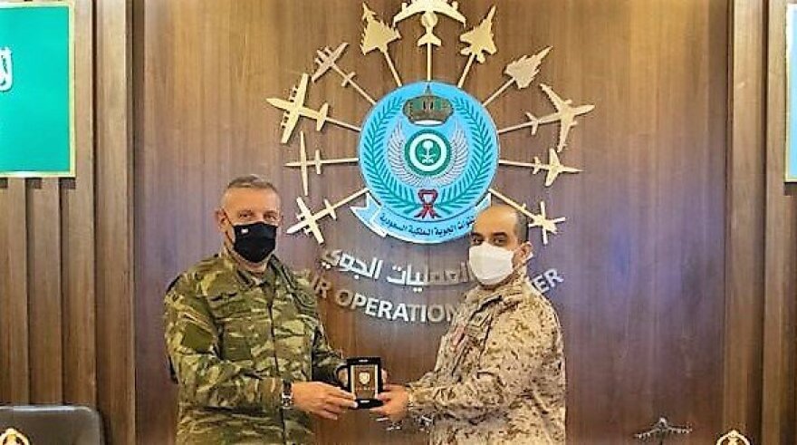 Στην Σαουδική Αραβία ο Φλώρος: Έγινε δεκτός με τιμές – Ποιους συνάντησε