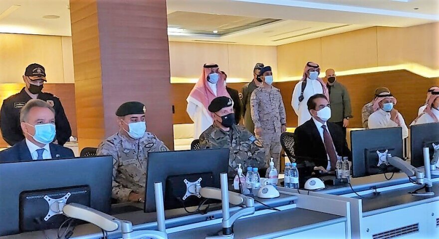 Στην Σαουδική Αραβία ο Φλώρος: Έγινε δεκτός με τιμές – Ποιους συνάντησε