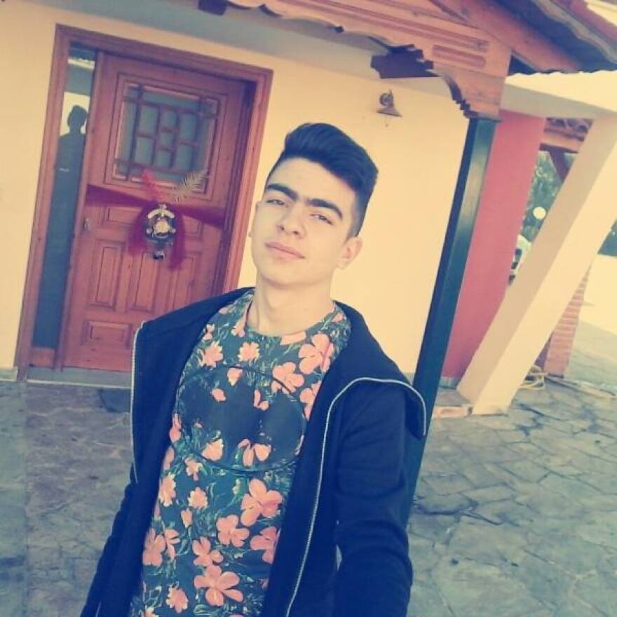 Τραγωδία στην Καλαμάτα: Αθλητές και προπονητές του Εθνικού Μελιγαλά αποχαιρετούν τους δυο 20χρονους