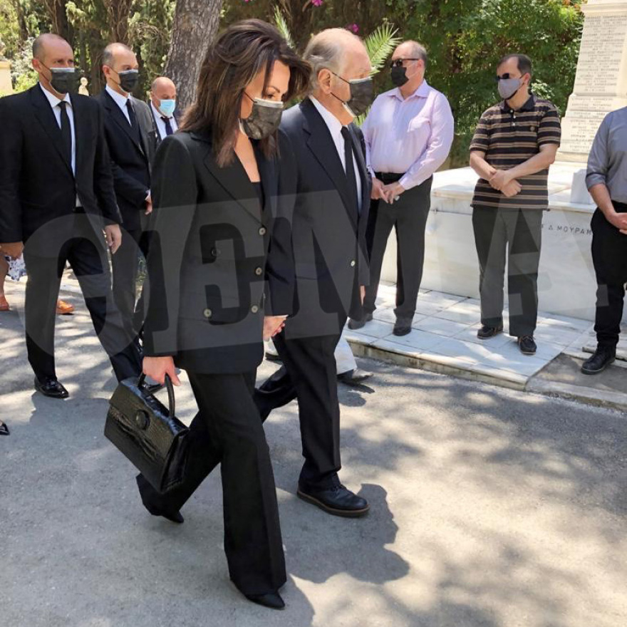 Η οικογένεια Αγγελόπουλου αποχαιρέτησε τον Κωνσταντίνο