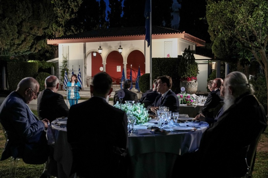 Φωτογραφίες: Το επίσημο δείπνο για την επέτειο ένταξης στην ΕΕ