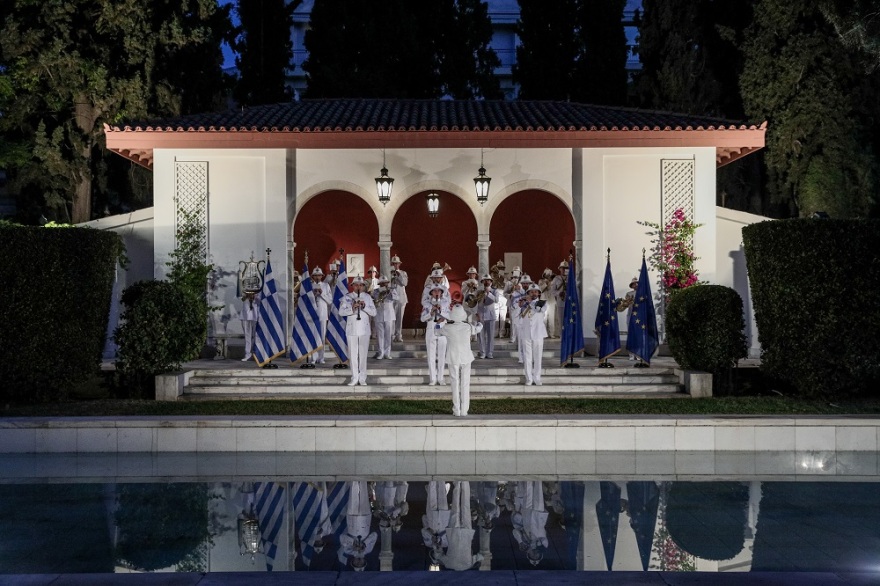 Φωτογραφίες: Το επίσημο δείπνο για την επέτειο ένταξης στην ΕΕ