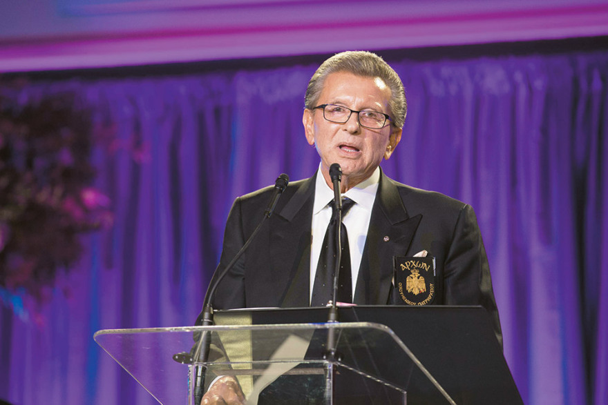 Τζο Μπάιντεν: Όλοι οι Έλληνες φίλοι του πλανητάρχη - Ποιος τον έπιασε από τον γιακά για να είναι υποψήφιος;