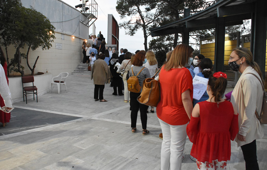 Πρεμιέρα για τα ανοικτά θέατρα - Crash test ενόψει του καλοκαιριού - Δείτε βίντεο και φωτογραφίες