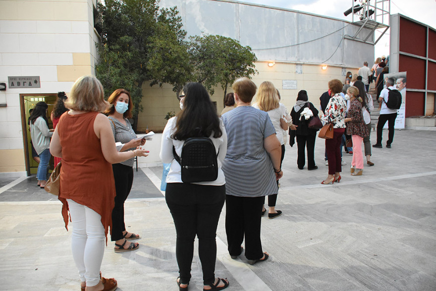 Πρεμιέρα για τα ανοικτά θέατρα - Crash test ενόψει του καλοκαιριού - Δείτε βίντεο και φωτογραφίες