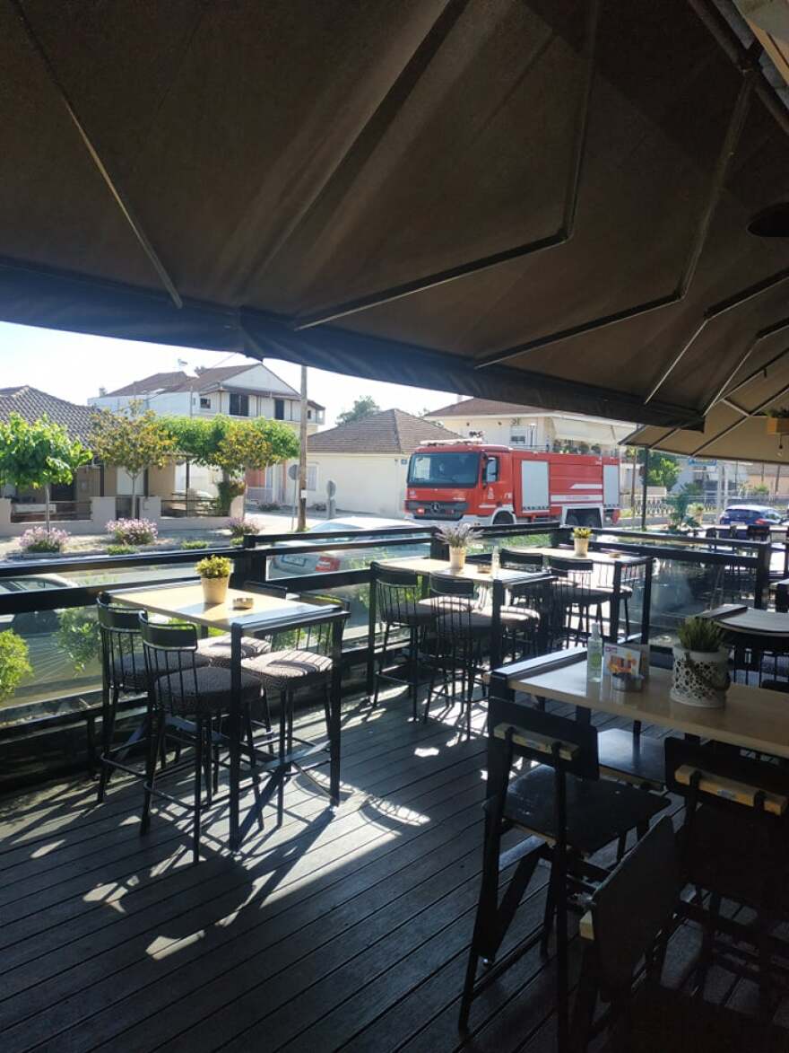 Λάρισα: Έκρηξη σε αποστακτήριο - Οκτώ τραυματίες