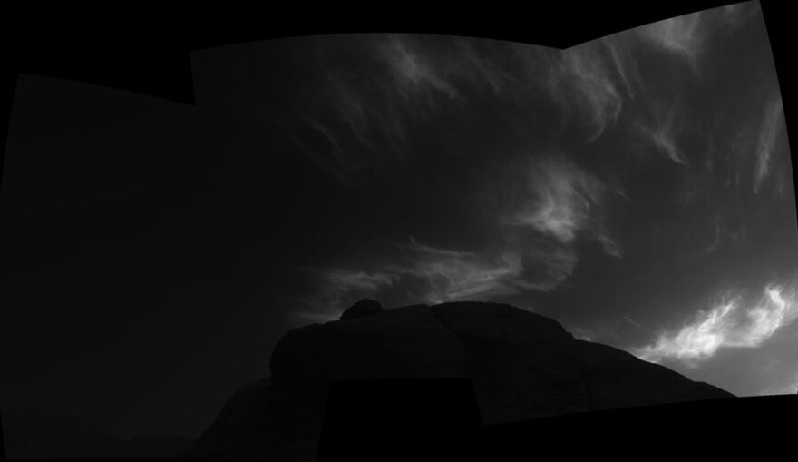 NASA: Εικόνα για πρώτη φορά από σύννεφα στον Άρη - Εντυπωσιακά πλάνα από το Curiosity