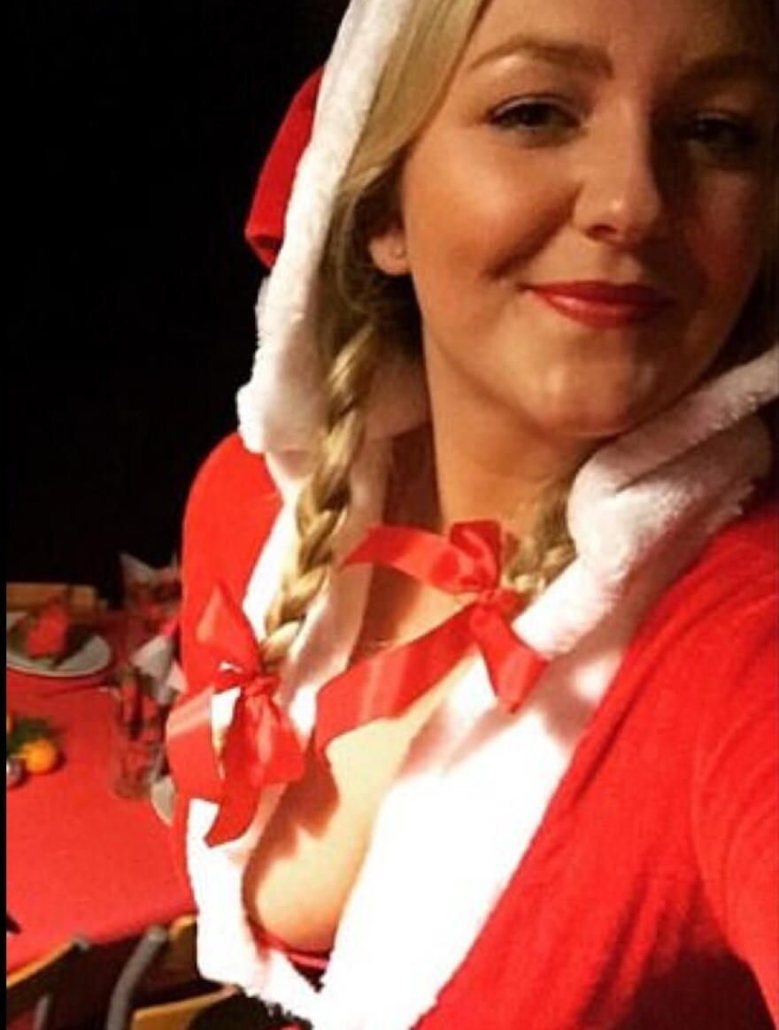 Δανή δημοσιογράφος έκανε σεξ σε swinger κλαμπ για να κάνει πιο ρεαλιστικό το ρεπορτάζ της