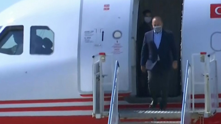 Ο Τσαβούσογλου στην Θράκη: «Πάω στην Ελλάδα με θετική ατζέντα», αλλά τουιτάρει για «τουρκική μειονότητα»