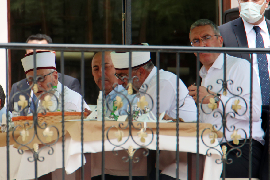 Ο Τσαβούσογλου στη Θράκη: Μετά την «τουρκική μειονότητα» είδε και «τουρκικά Γυμνάσια»