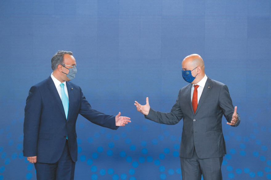 «Γενναία» ρύθμιση χρεών από 1η Ιουνίου: 420 δόσεις για χρέη προς τράπεζες, 240 για Εφορία και Ταμεία