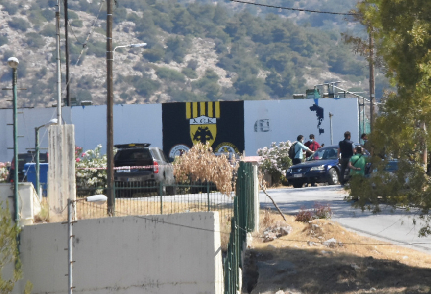 Δολοφονία στη Βάρη: Πυροβόλησαν εν ψυχρώ με καλάσνικοφ τον πυγμάχο Τάσο Μπερδέση 