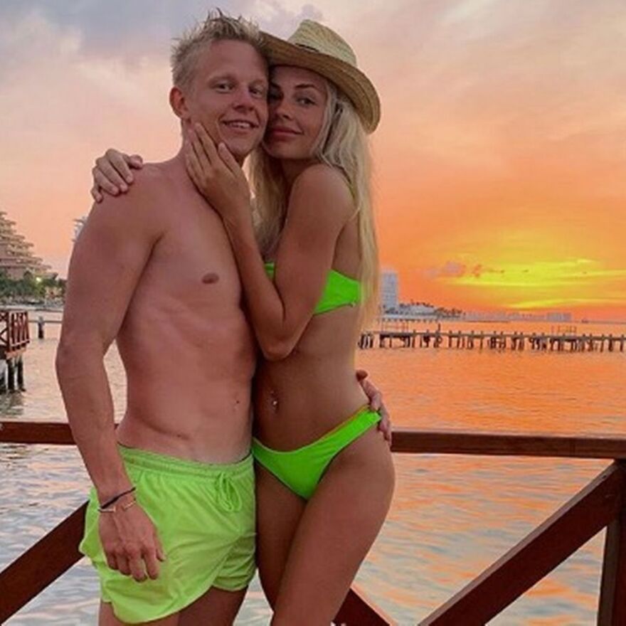 Η Ουκρανή σύζυγος του Ζιντσένκο έκανε... πάταγο στον τελικό του Champions League με την ομορφιά της