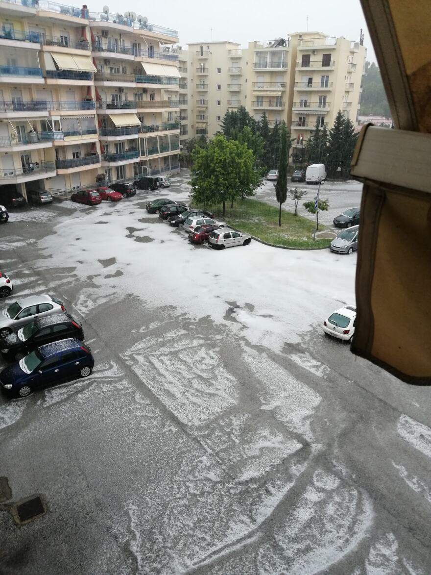 Ισχυρή καταιγίδα και χαλάζι στην Ξάνθη: «Ποτάμια» οι δρόμοι - Δείτε βίντεο
