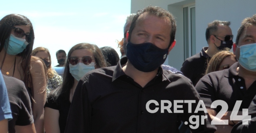 Κρήτη: Είπαν το τελευταίο «αντίο» στην 44χρονη που «έφυγε» μετά τον εμβολιασμό με AstraZeneca