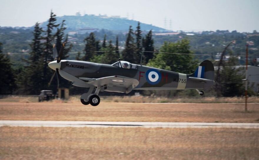 Παναγιωτόπουλος: Σύντομα το ελληνικό Spitfire θα ξαναπετάξει στους ελληνικούς ουρανούς