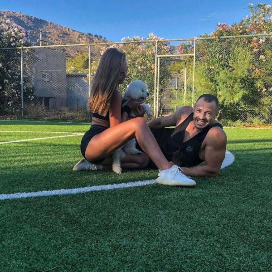 Τάσος Μπερδέσης: Σε κατάσταση σοκ η σύντροφός του