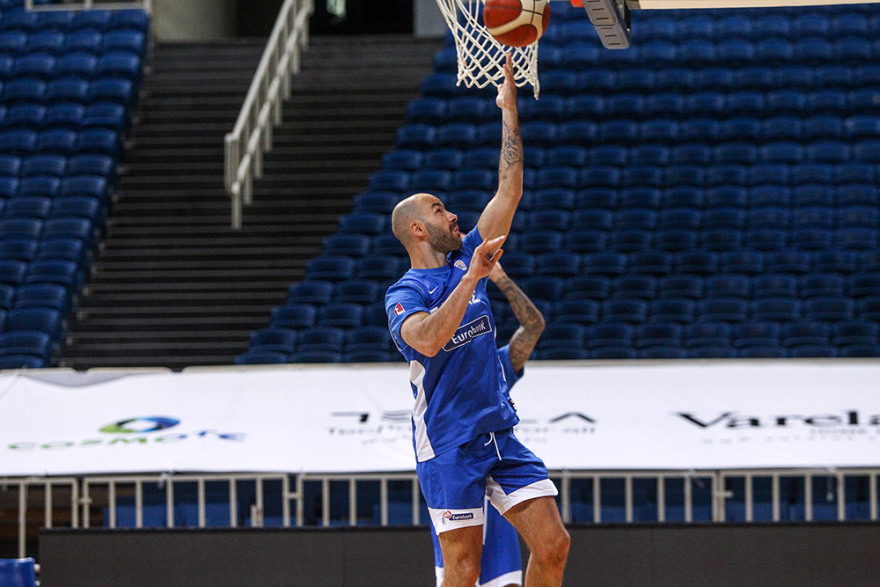 Η πρώτη προπόνηση του Σπανούλη μετά την επιστροφή του στην Εθνική - Δείτε φωτογραφίες και βίντεο