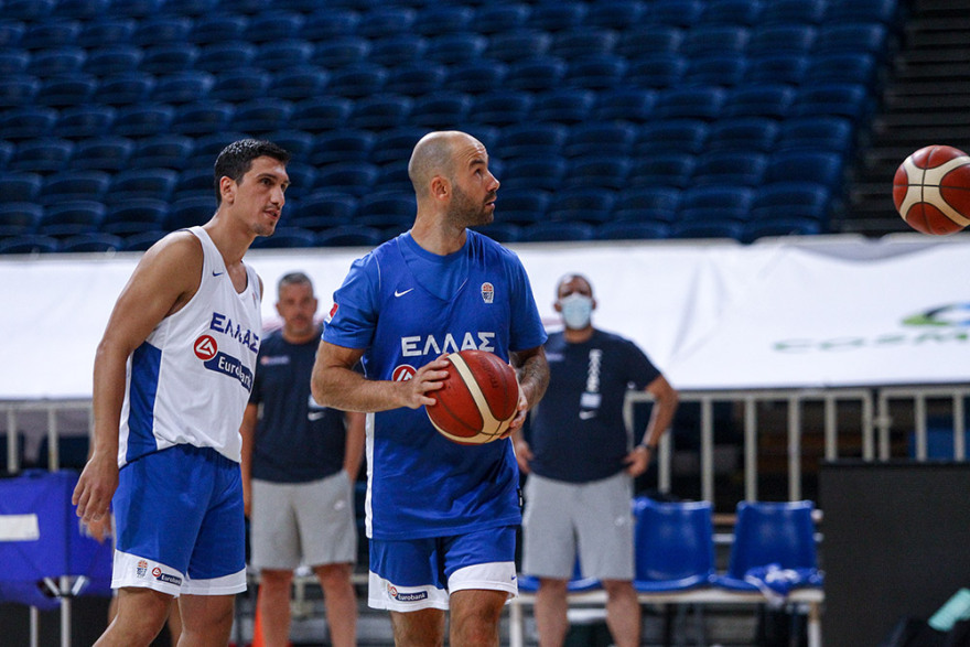 Η πρώτη προπόνηση του Σπανούλη μετά την επιστροφή του στην Εθνική - Δείτε φωτογραφίες και βίντεο