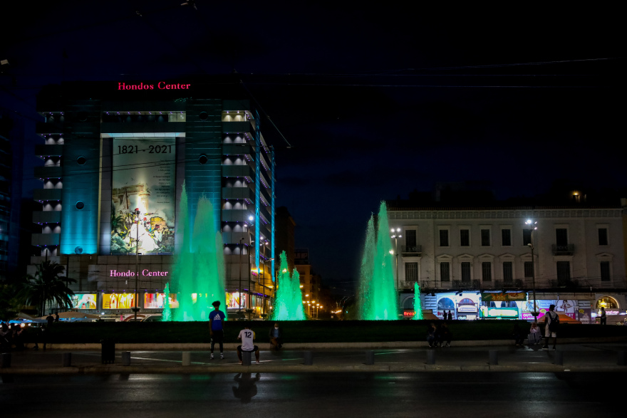 50 χρόνια από το Γουέμπλεϊ: Ο Μπακογιάννης «πρασίνισε» την Ομόνοια - Στην ολλανδική πρεσβεία ο Δένδιας για τον ιστορικό τελικό