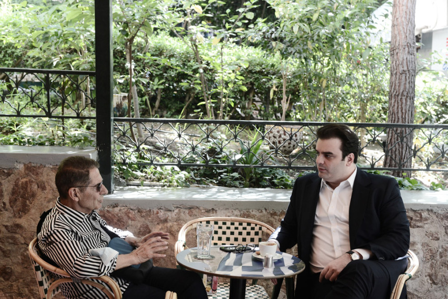 Ο Κυριάκος Πιερρακάκης στον Δανίκα: O digital υπουργός χωρίς... ίχνη Έλληνα πολιτικού