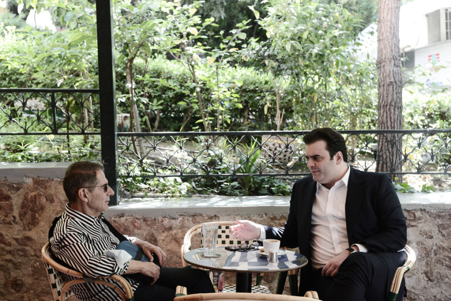 Ο Κυριάκος Πιερρακάκης στον Δανίκα: O digital υπουργός χωρίς... ίχνη Έλληνα πολιτικού
