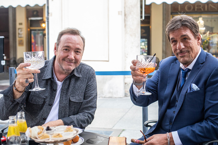 Η επιστροφή του Κέβιν Σπέισι στον κινηματογράφο: Οι πρώτες φωτογραφίες με τους συντελεστές της νέας ταινίας