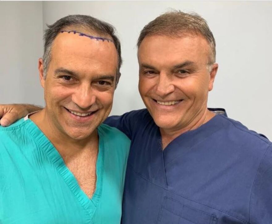 Κρατερός Κατσούλης: Έκανε εμφύτευση μαλλιών και δείχνει το... πριν και το μετά