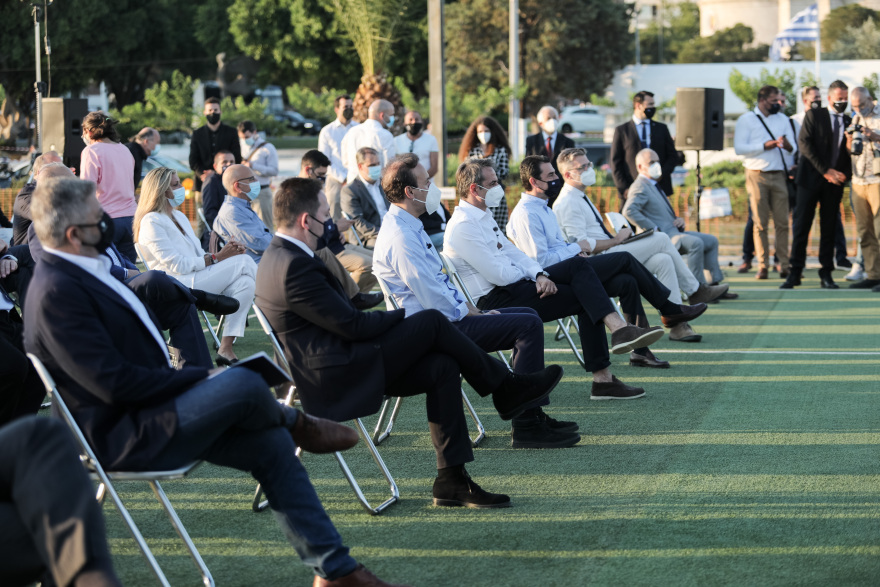 Ανάπλαση παραλιακού μετώπου: Ποδηλατόδρομος θα συνδέει τον Πειραιά με το Σούνιο