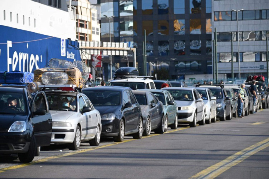Ανεστάλη η απεργία των ναυτικών -  Αναχώρησαν με τρεις ώρες καθυστέρηση τα πλοία