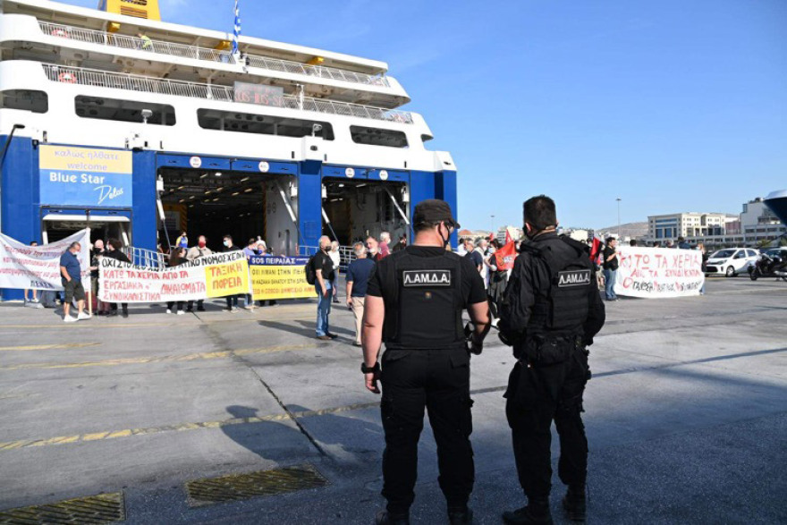 Ανεστάλη η απεργία των ναυτικών -  Αναχώρησαν με τρεις ώρες καθυστέρηση τα πλοία