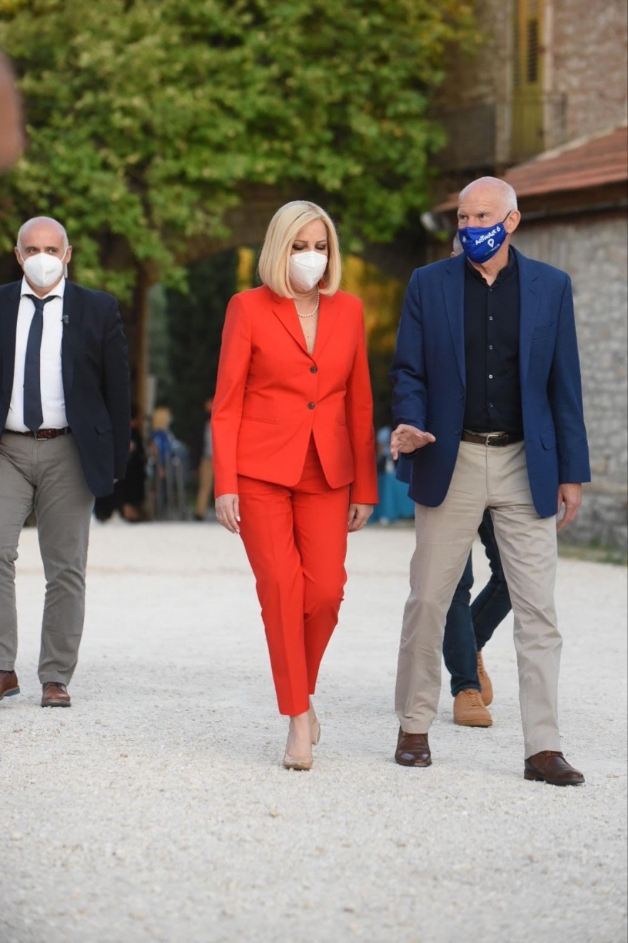 Γεννηματά: Με τον Γιώργο Παπανδρέου ζήσαμε μαζί την ιστορική αλλαγή, μαζί θα πετύχουμε και τη νέα