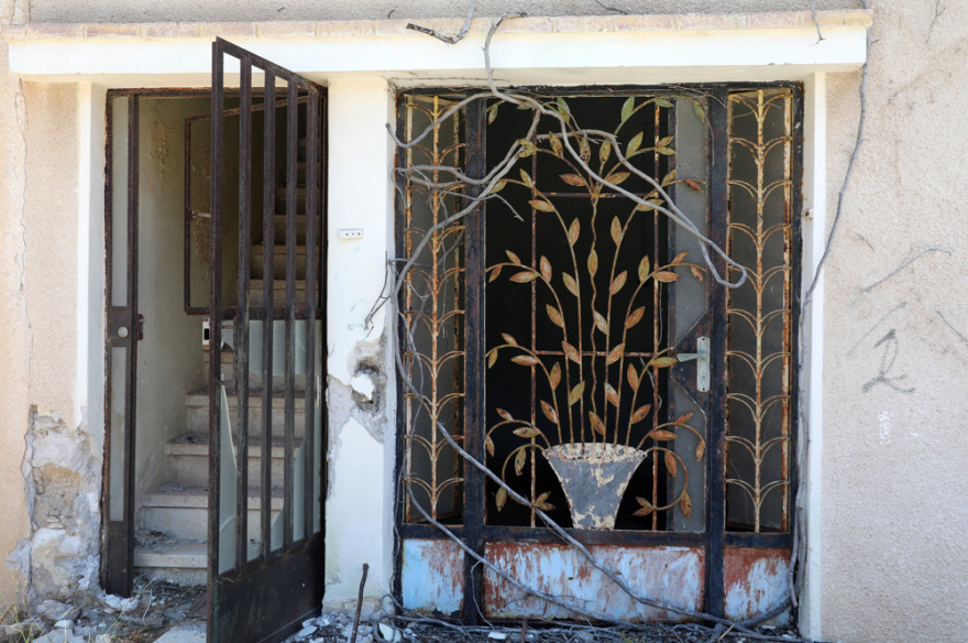 Κύπρος: Οι Τούρκοι ανοίγουν την Αμμόχωστο παρά τις αντιδράσεις - Στήνουν οργανωμένες πλαζ με φοίνικες 