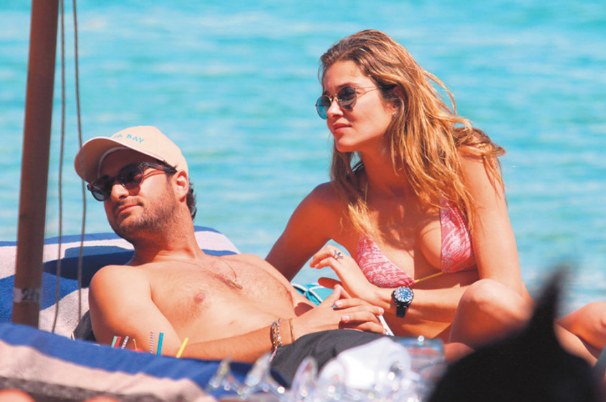 Μύκονος: Απόβαση Αιγύπτιων κροίσων και πόλεμος για τα σπίτια του Μαρινόπουλου και Γαβαλά